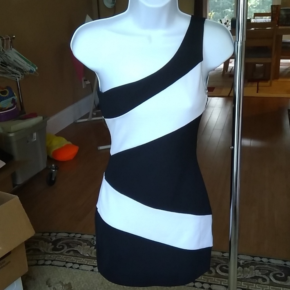 Guess Black and White Dress